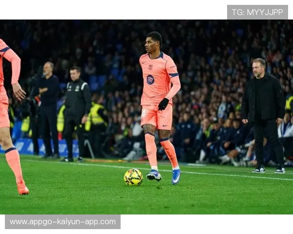 能传能射，拉什福德是本赛季首位进球、助攻均6+的西甲球员，拉什福德踢右边锋